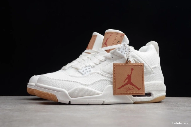 Air Levi's x 4 'White' Jordan AO2571-100 0702